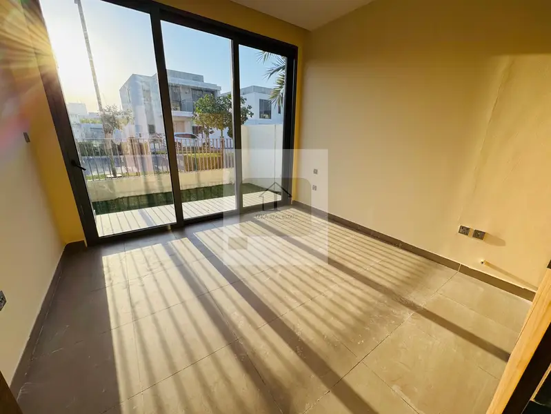 790288861-800×600 (1)