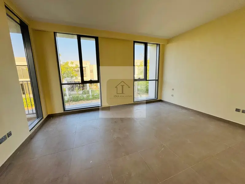 790288868-800×600 (1)